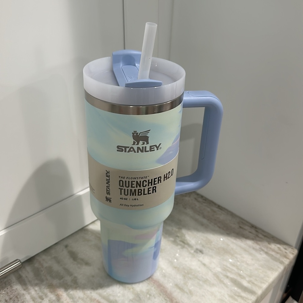 (6162) NEW STANLEY THE QUENCHER H2.0 FLOWSTATE™ TUMBLER | 40 oz *LIMITED ED - Picture 3 of 5